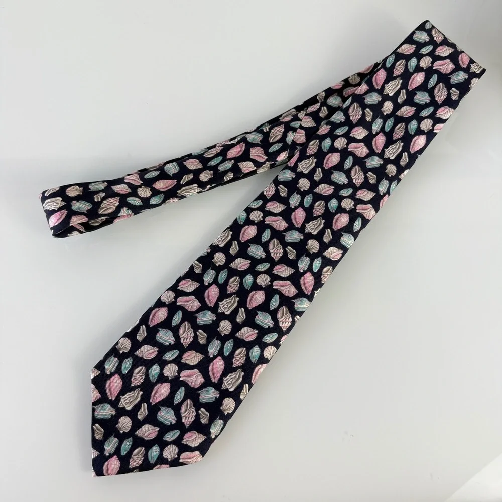 Gucci Necktie Mens One Size Navy Blue Seashell Silk Nautical Made in Italy